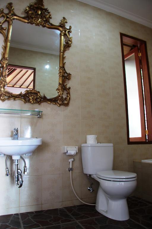Guest house Sari