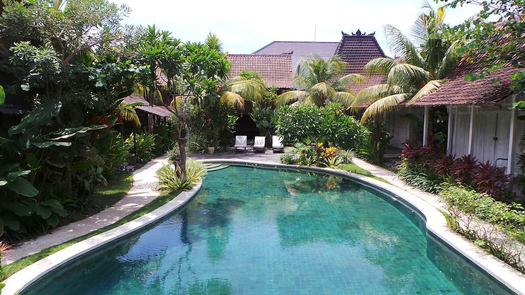 Hotel Kampung Cenik
