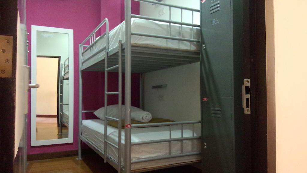 Hostel Cx Kuta Raya *