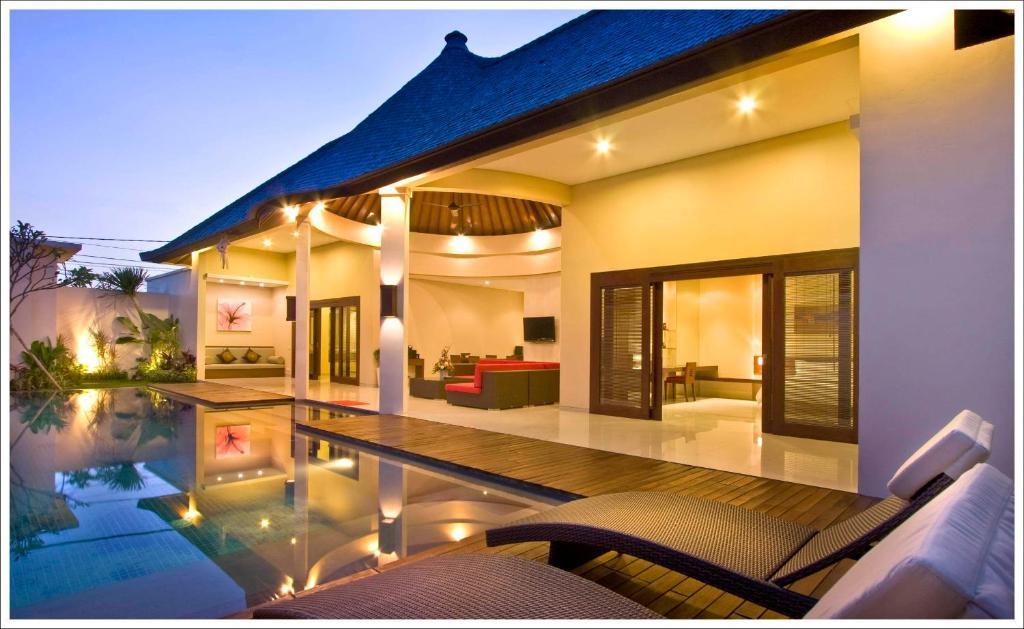 Oval Bali