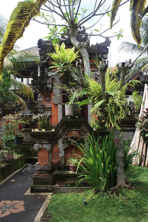 Wisma tamu Tunjung *