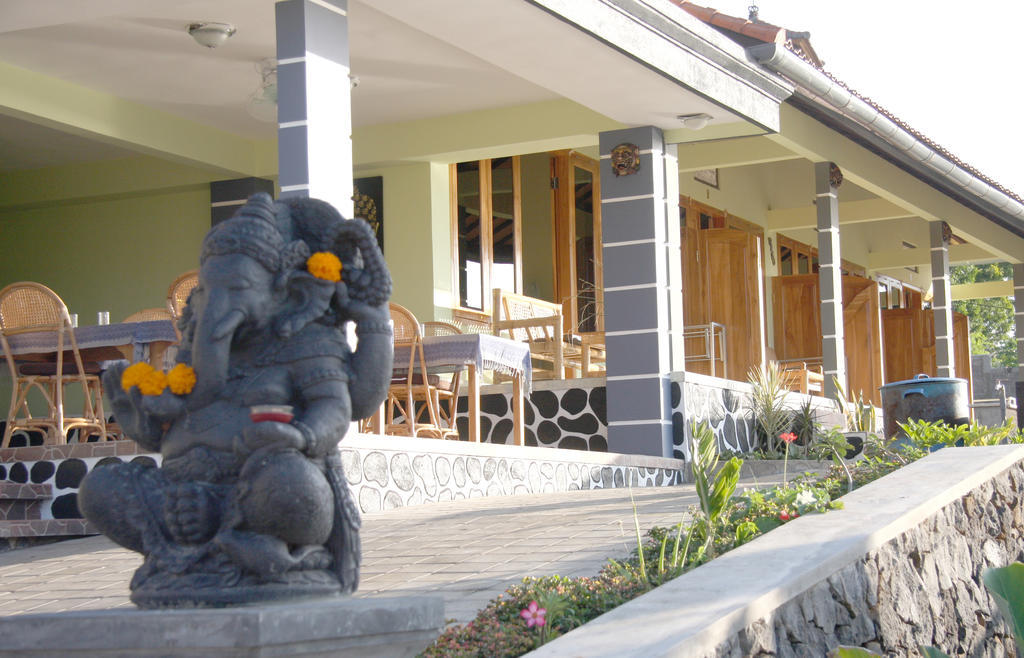 Bali Lovina (Bali)