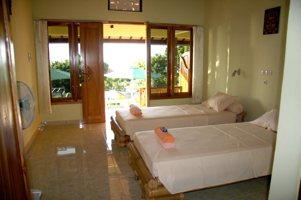 Bali Lovina (Bali)