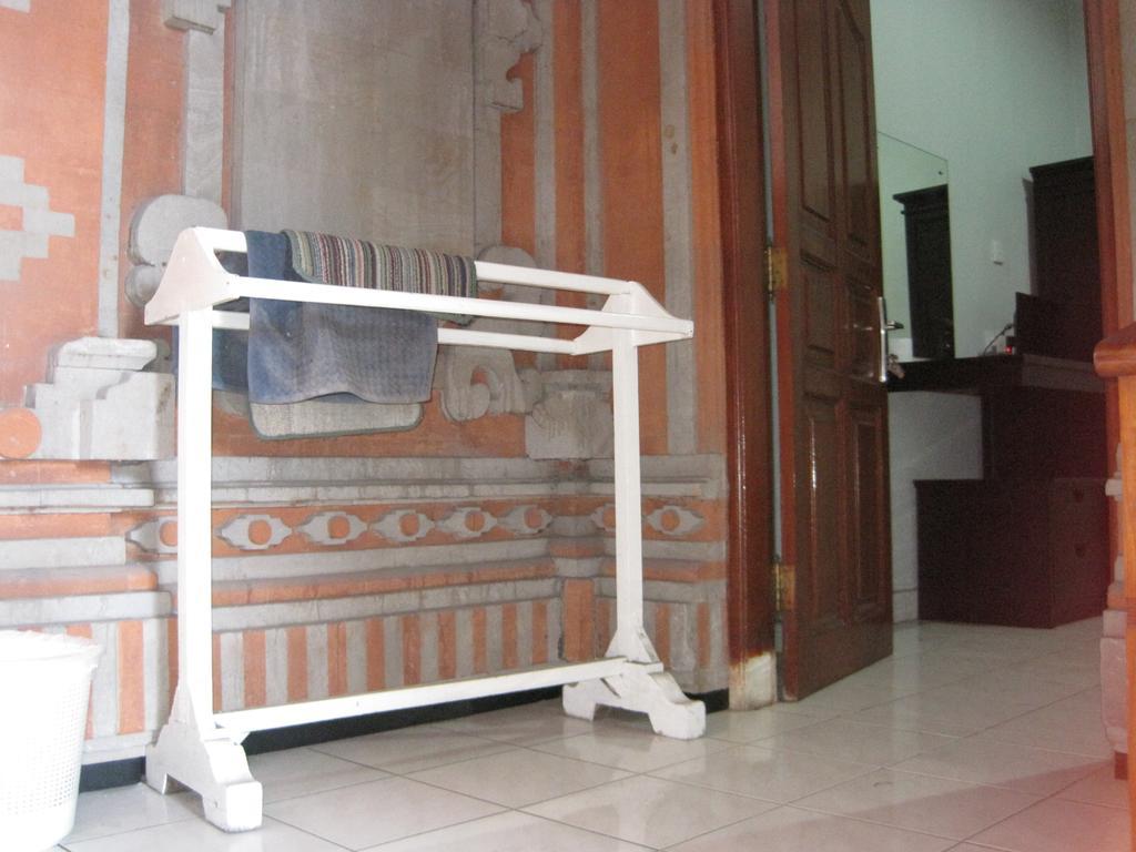 Guest house Taman Mekar *