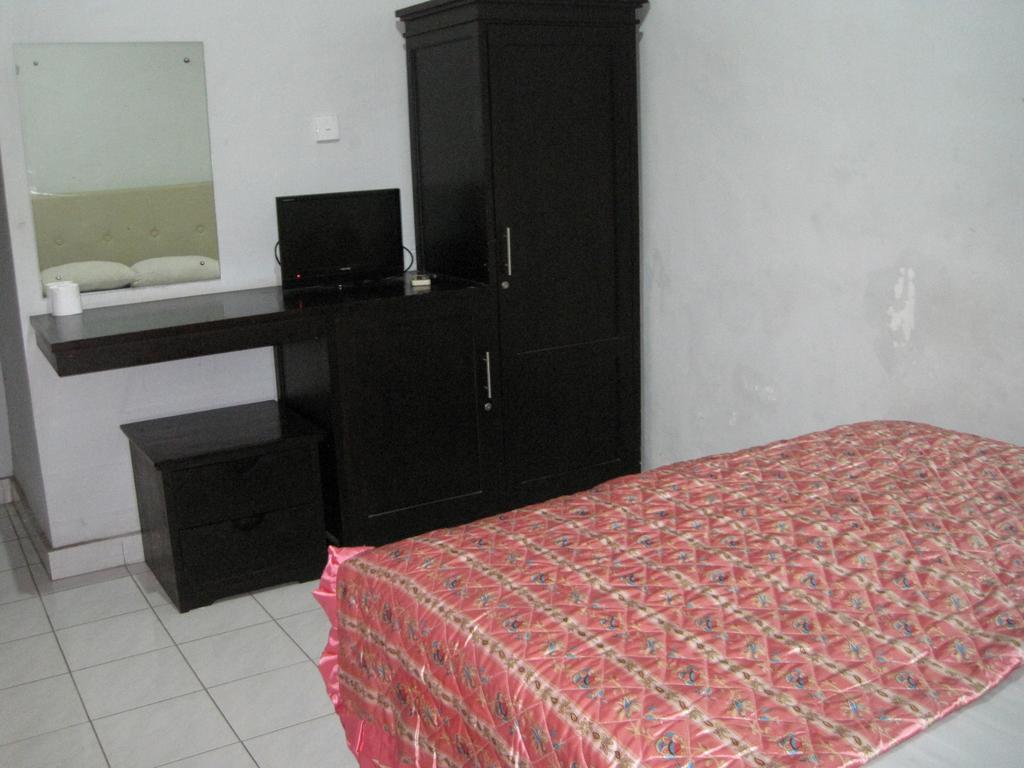 Guest house Taman Mekar *