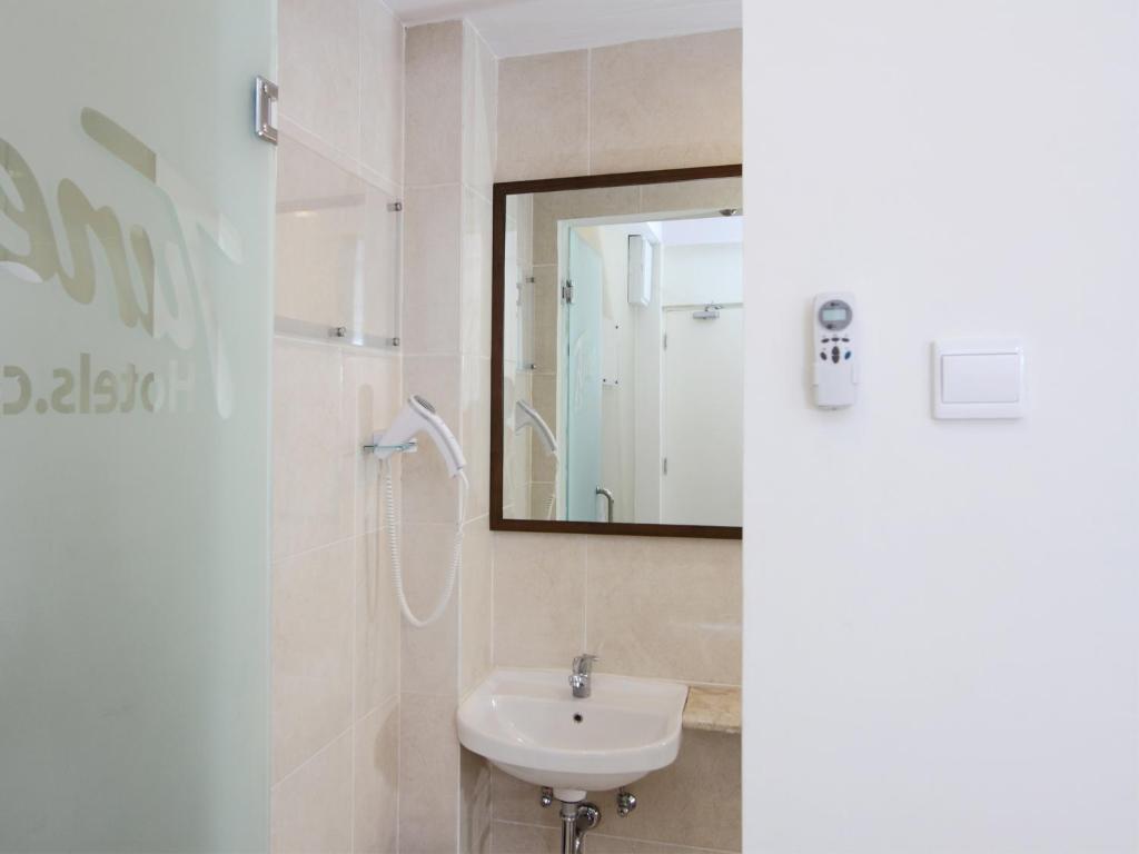 Tune Hotel: Legian,