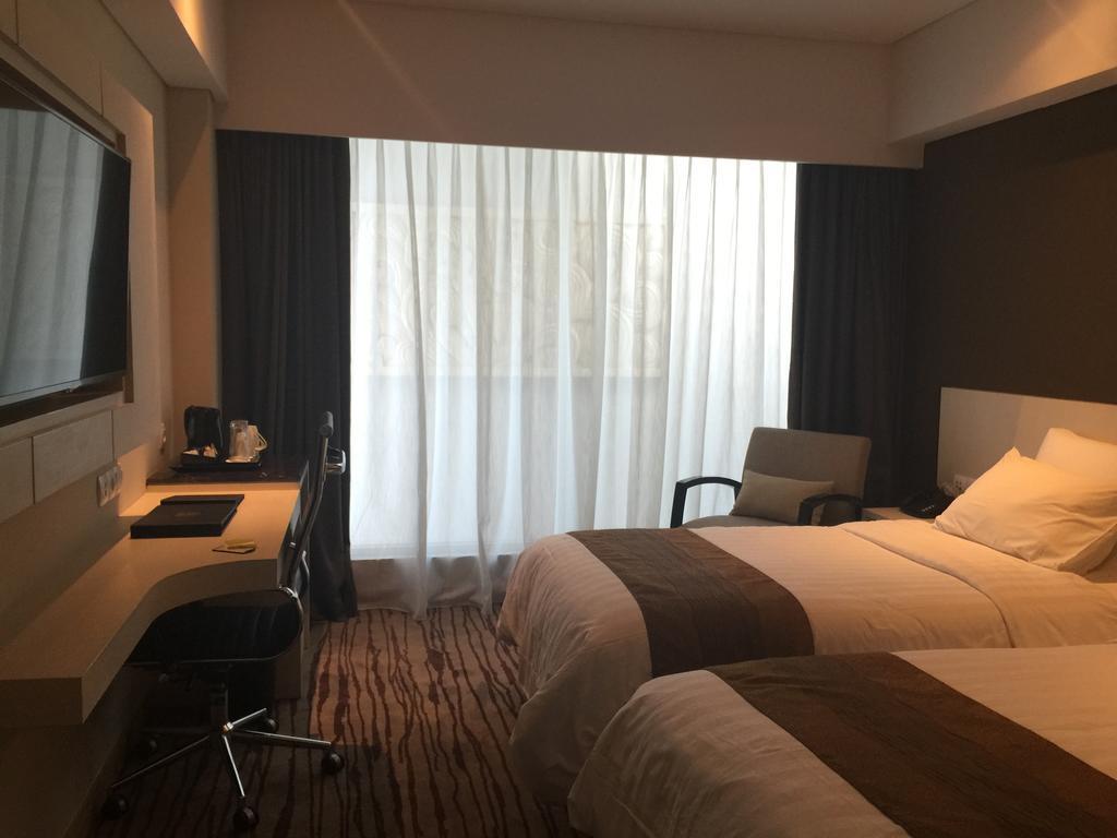 Hotel Grand Sovereign Kuta Bali 4*