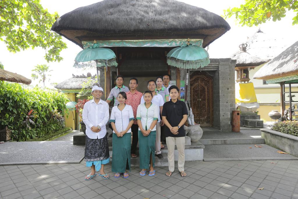 Resor Alam Puri Art Museum &