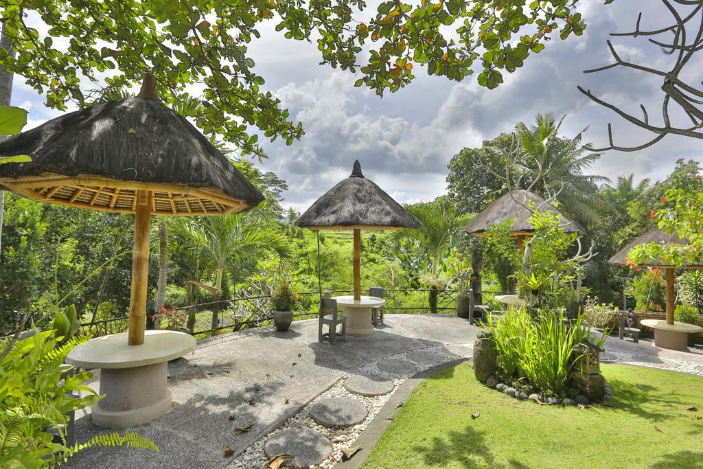 Resor Alam Puri Art Museum & 4*