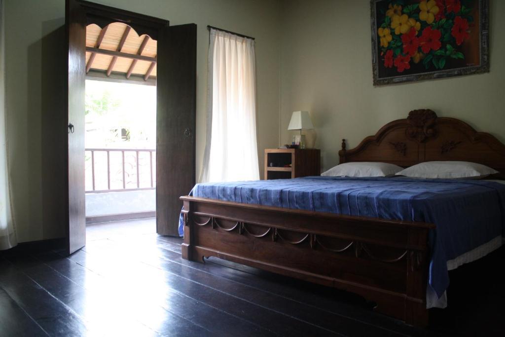 De Puspa * Seminyak (Bali)