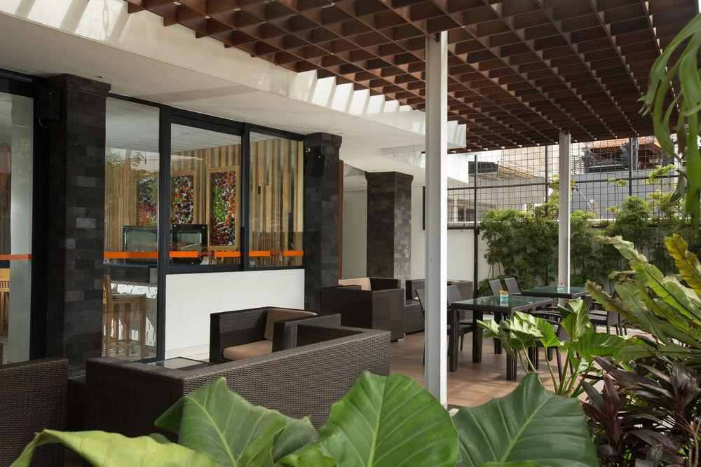 Hotel Harris Raya Kuta Bali
