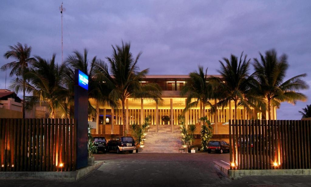 The Oasis Benoa Bali 4*