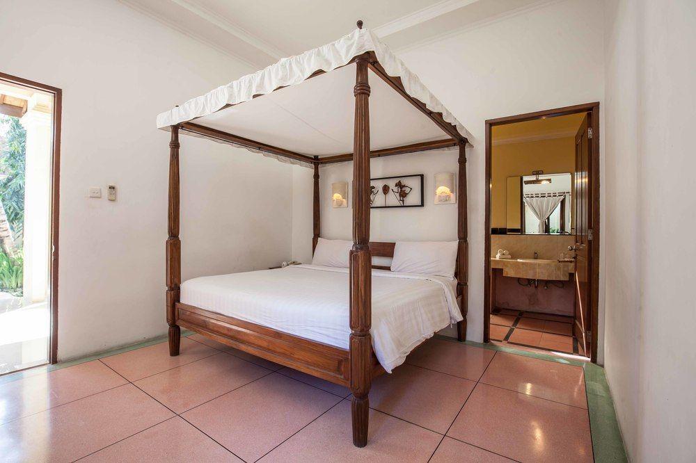 Villa Putu Bali & *