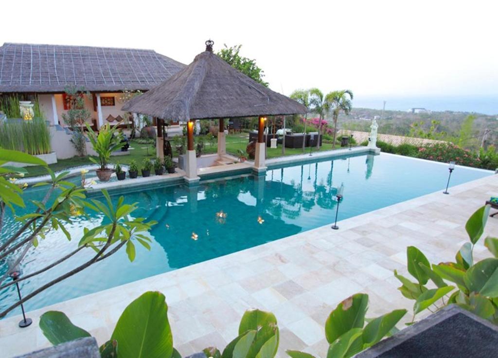 The Eyes Villas 3* Uluwatu (Bali)