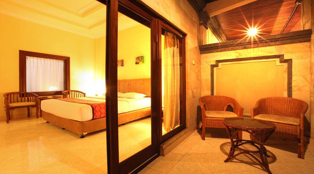Hotel Super Oyo Townhouse Oak Maxi Legian