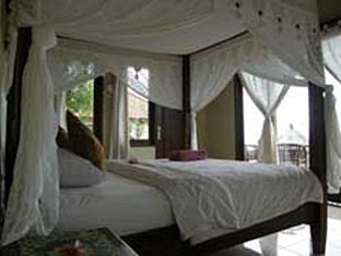 Ware Ware Surf Nusa Lembongan (Bali)