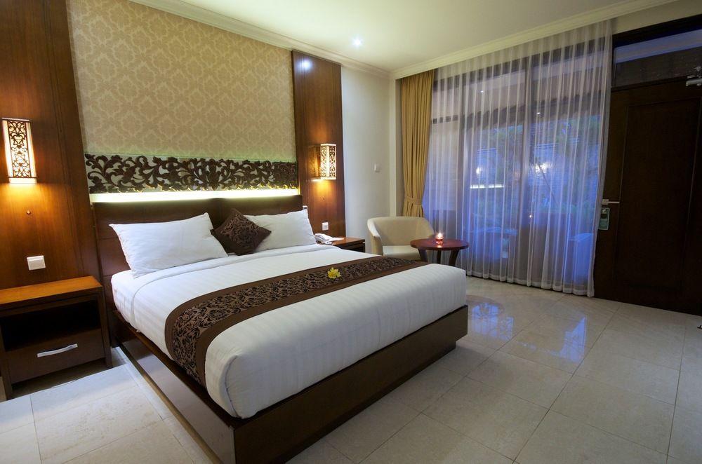 Hotel Ari Putri 3*