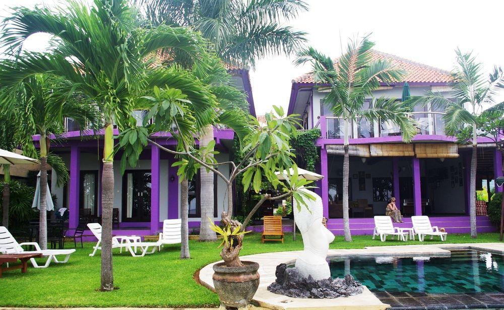 Dolphin Bali Holiday park 3*