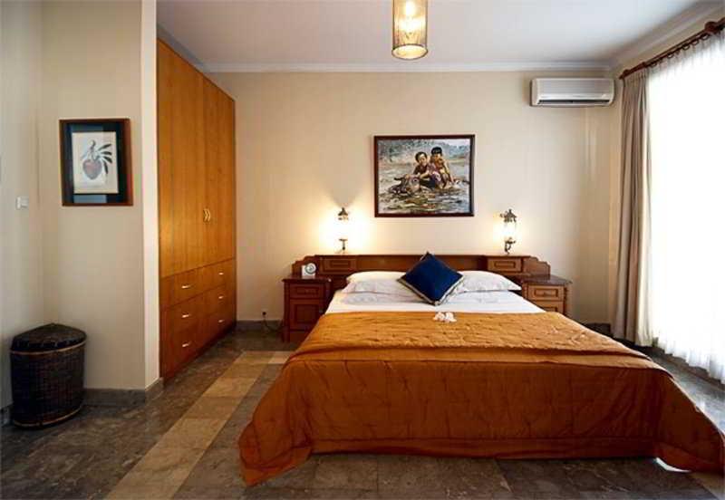 Bali Court & Hotel 3*