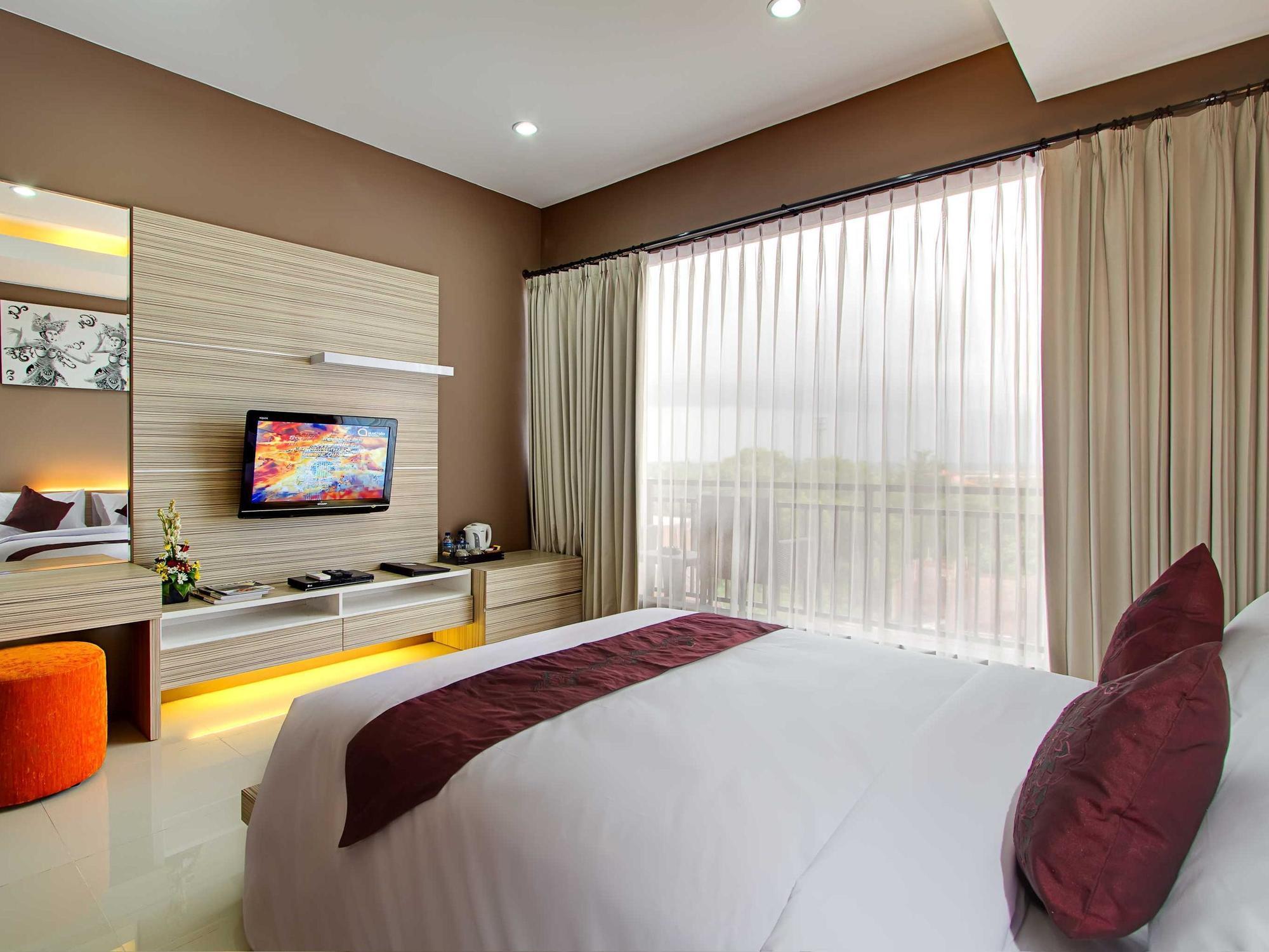 Parkside Denbukit & Hotel Jimbaran (Bali)