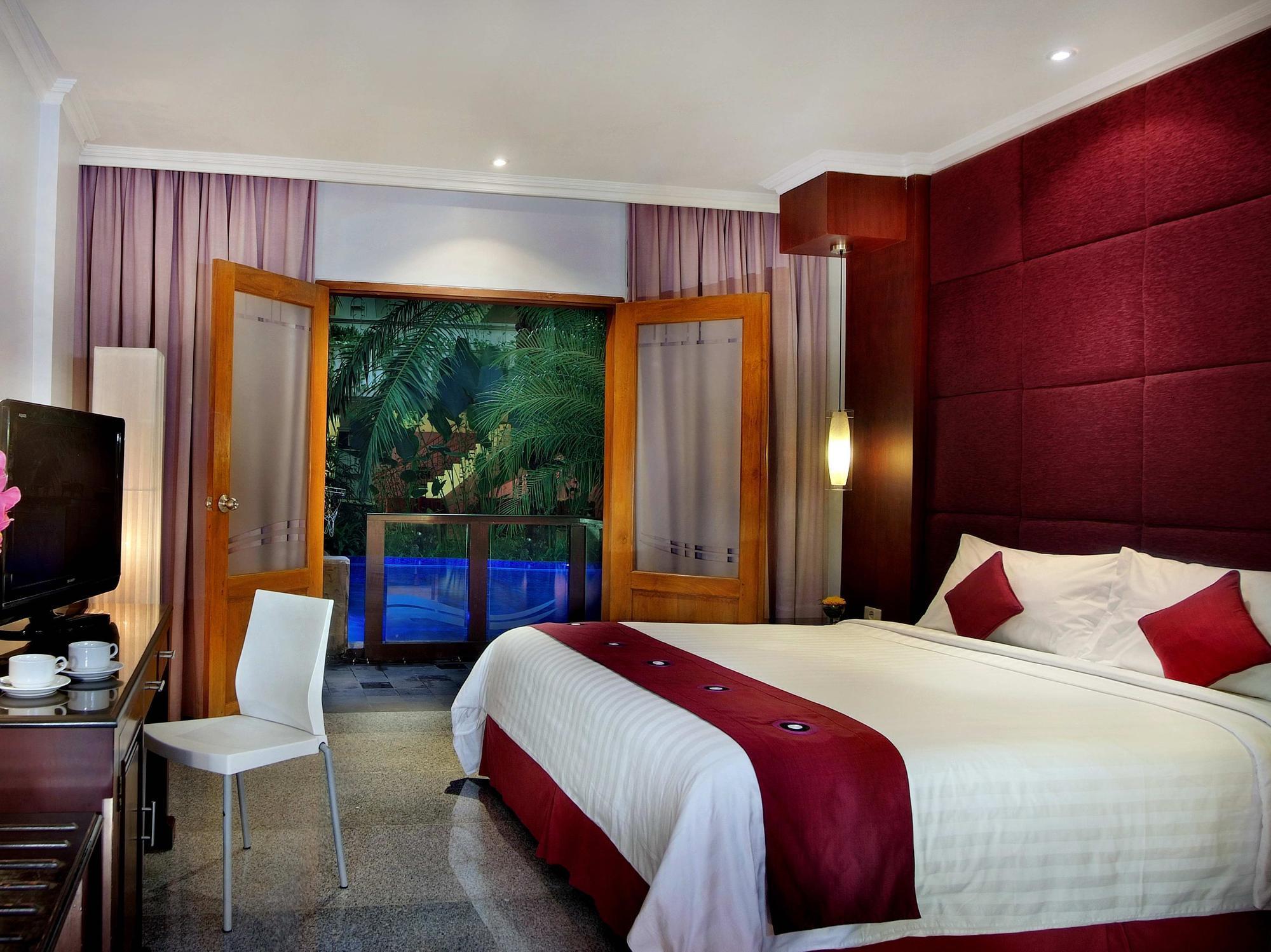 Famous Kuta Formerly Permata Kuta Hotel