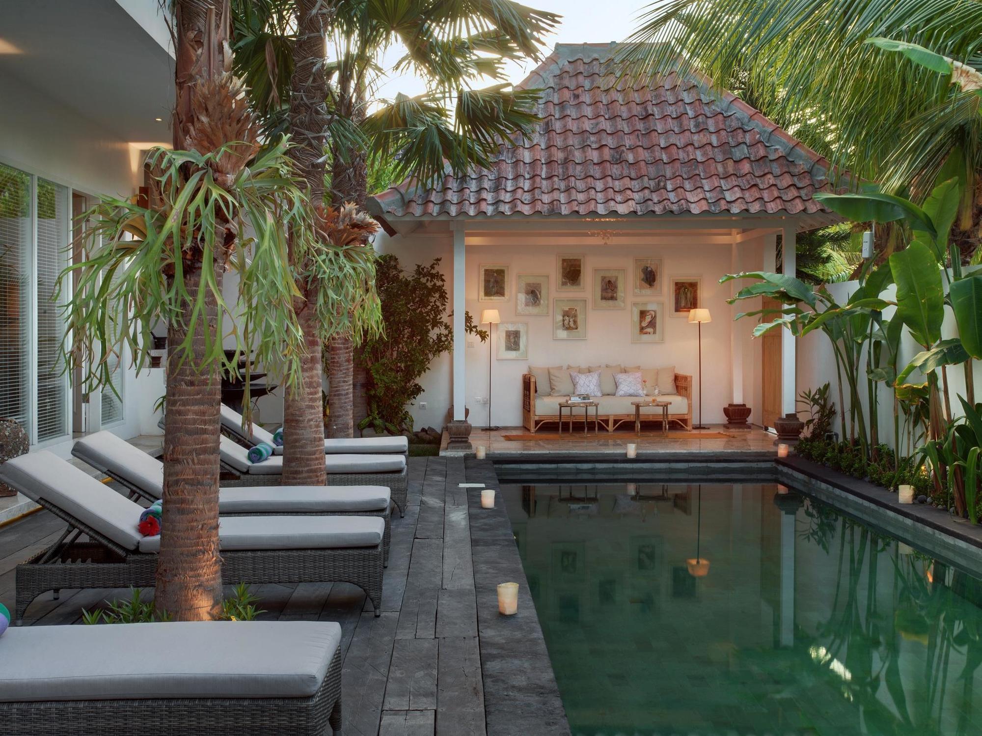 & Vespa 4 Guest house Seminyak (Bali)
