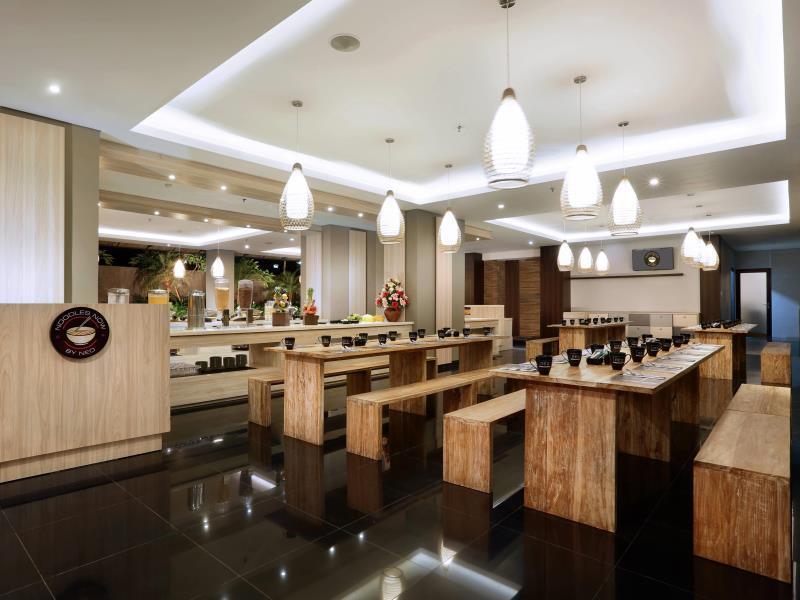 Neo By Aston Hotel 3*