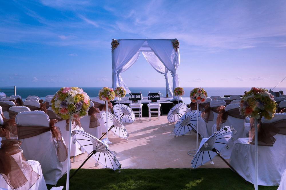 The Sanctus Hotel 3*