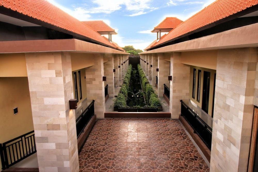 Bali Mega 3* Jimbaran (Bali)