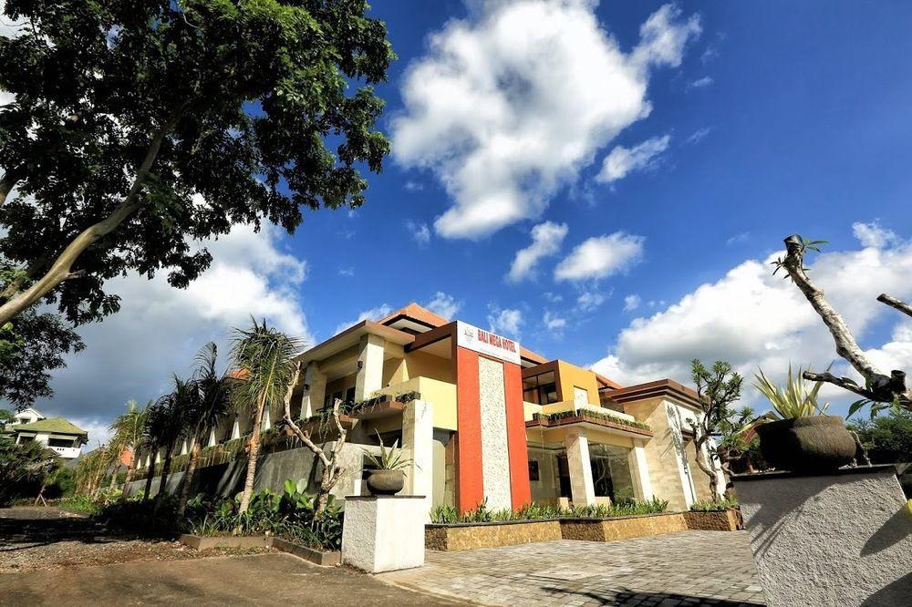 Bali Mega 3* Jimbaran (Bali)