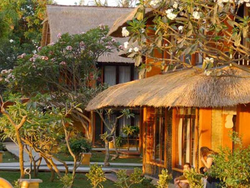 Puri Saron Baruna 3* Lovina (Bali)
