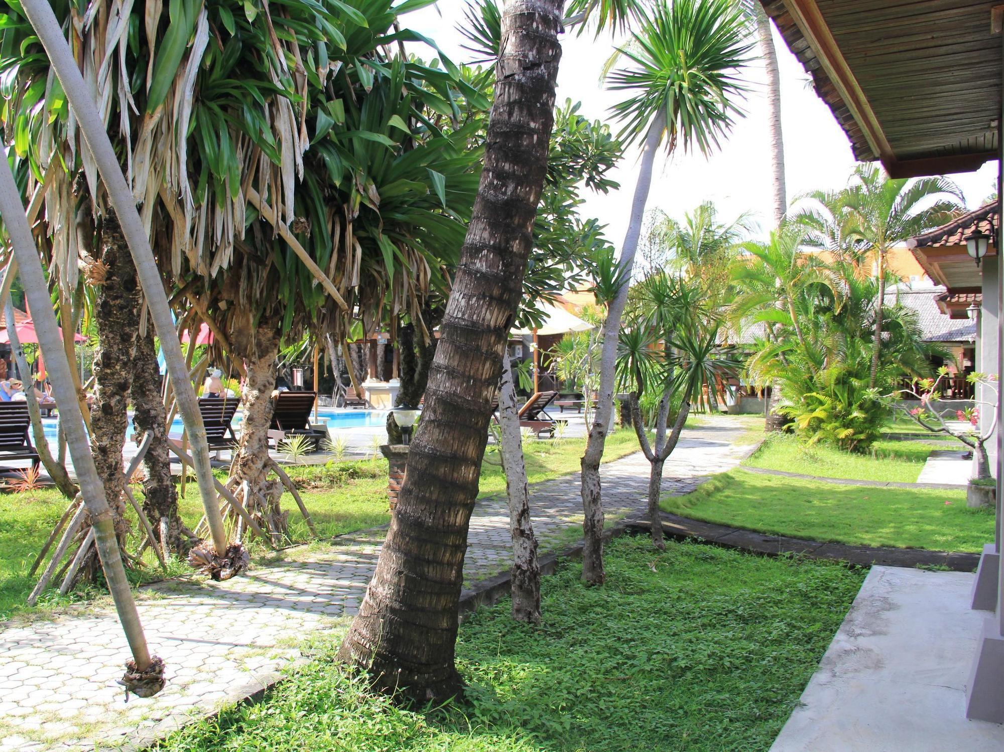 Suji Guest house 2*