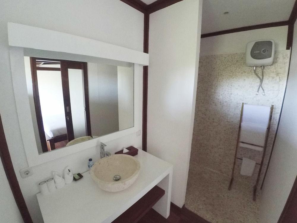 Martine - Fantastic 5br - Perfect Location In *
