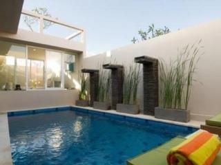 Indi Villas - The Bhadra Villa * Seminyak (Bali)