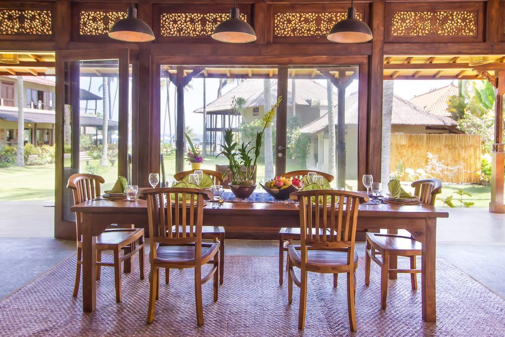 Villa Oceanfront Citakara Sari *
