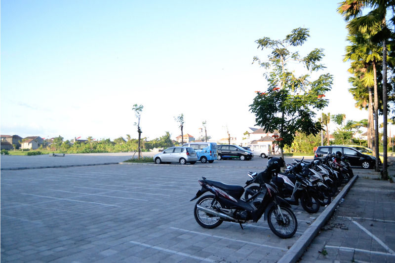 Hotel Harris & Residences Sunset Road