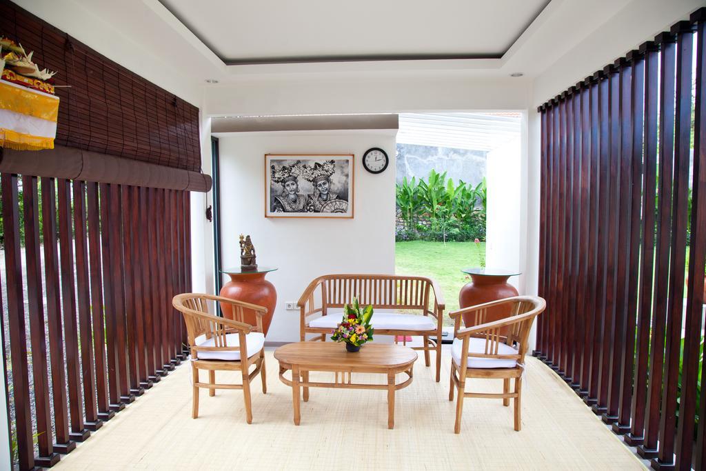 Muaya Villa *
