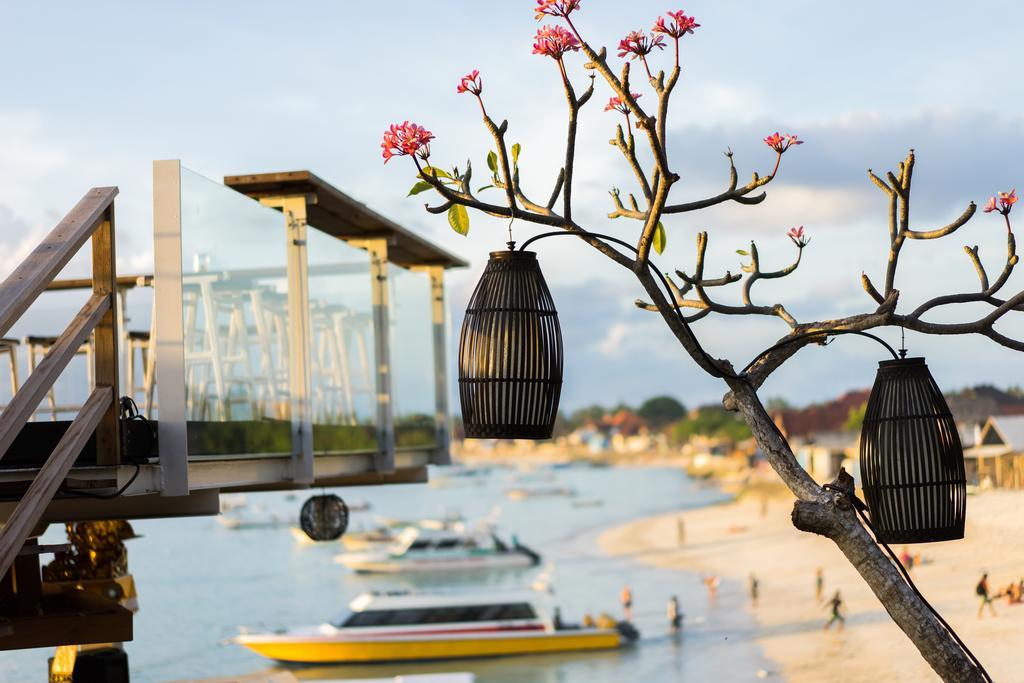 Ware Ware Surf Nusa Lembongan (Bali)