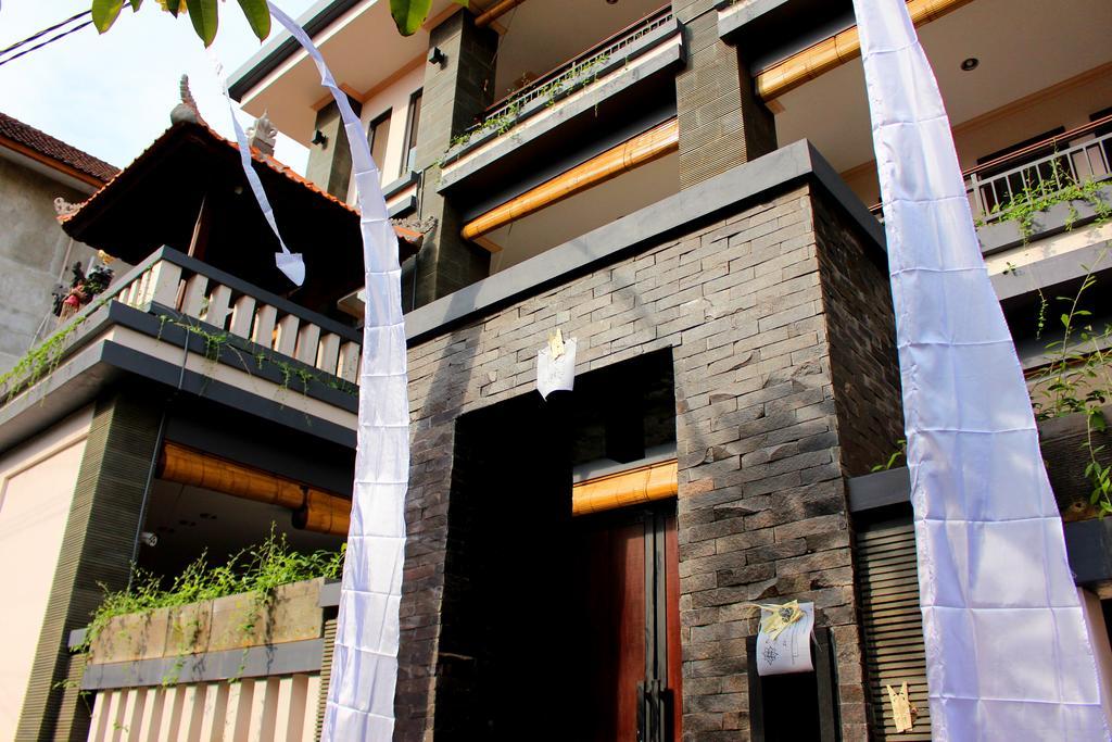 3 Mertha 2* Kuta (Bali)