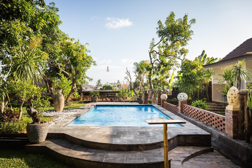 Vande Guest house 2*