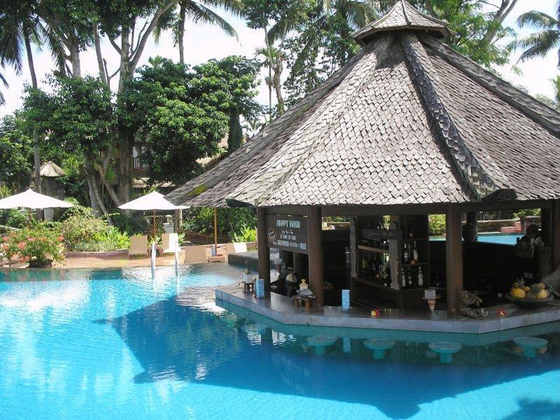 Resort Kamandalu 5*