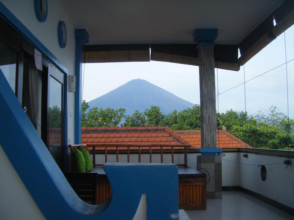 De Adema Amed (Bali)