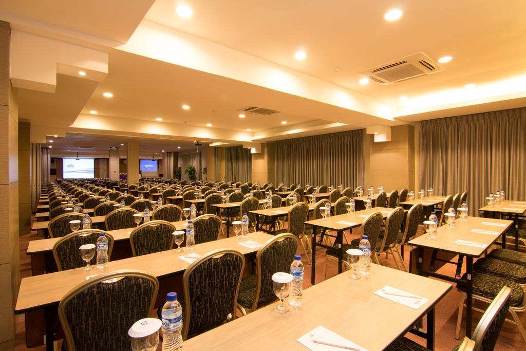 Kuta Park Hotel 4*