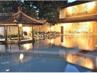 Ari Putri Hotel 3*