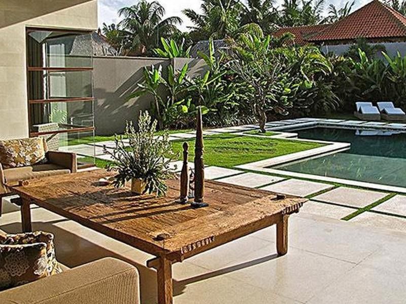 Nyaman Hotel 4*