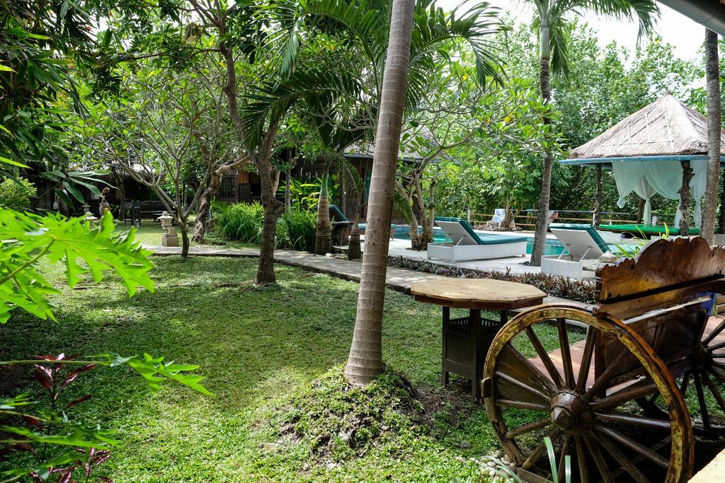 Holiday park Easy Surf Dacha Canggu (Bali)