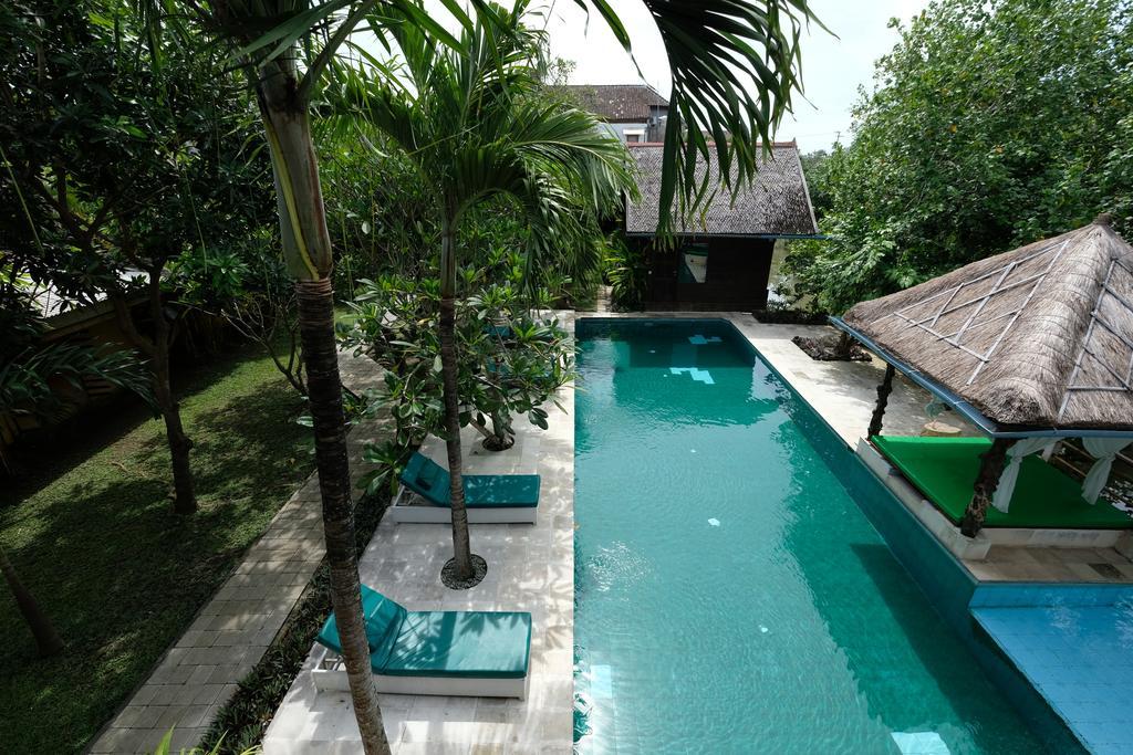 Easy Surf Dacha 4* Canggu (Bali)