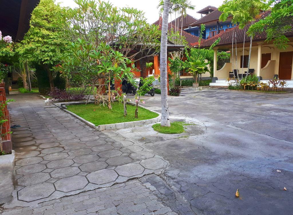 Puspa Ayu * Kuta (Bali)