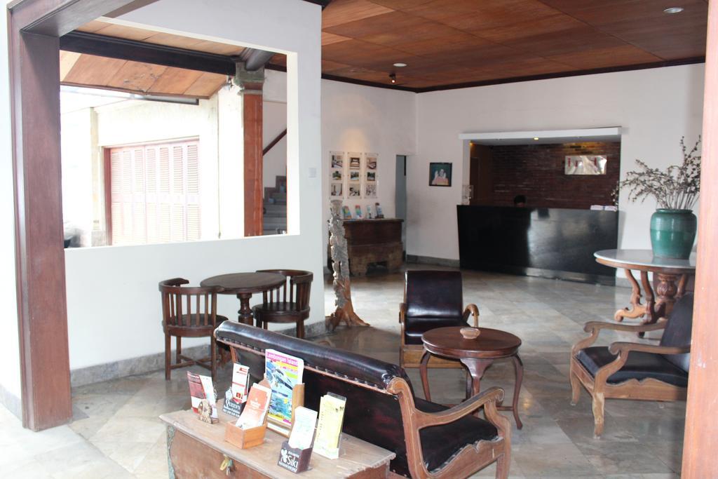 Indi Hotel 2*