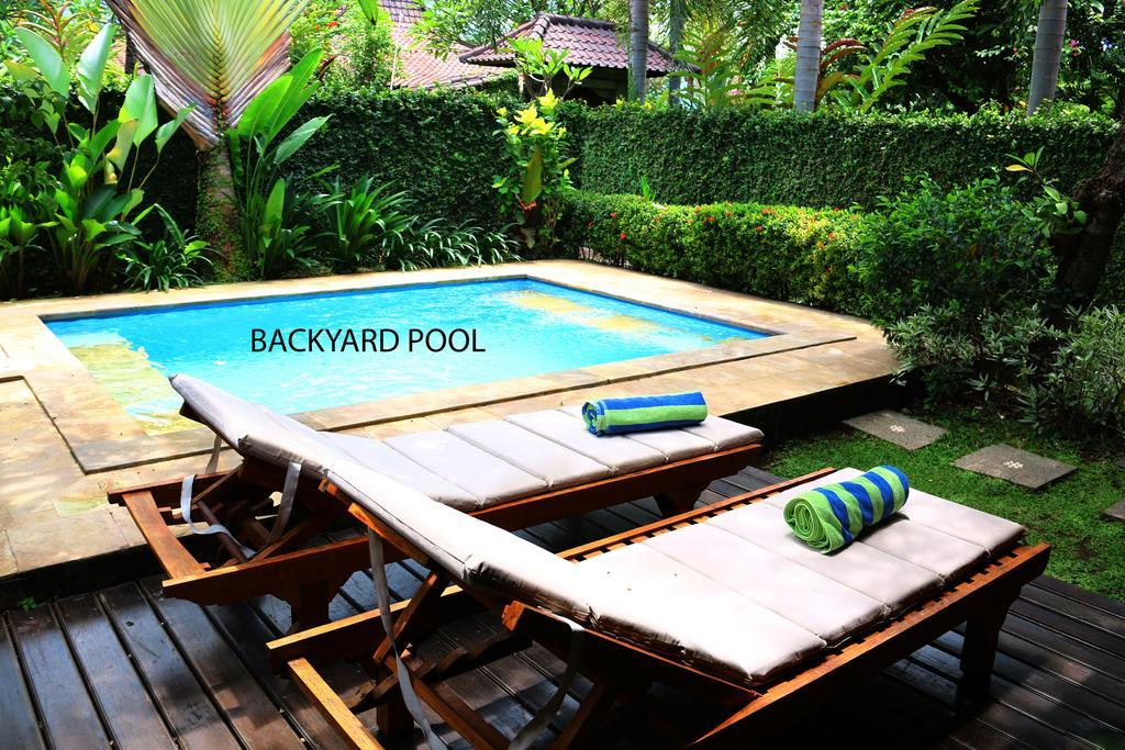 Villa Lovina Beachhouse Villas *